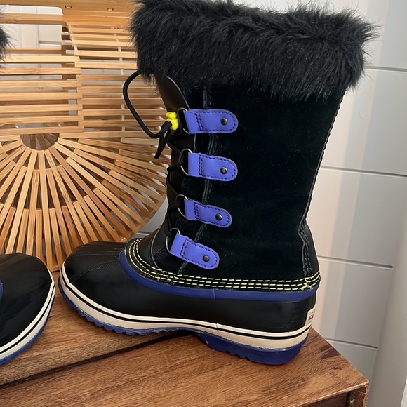 Sorel girls Joan of arctic water proof boot - Picture 12 of 17